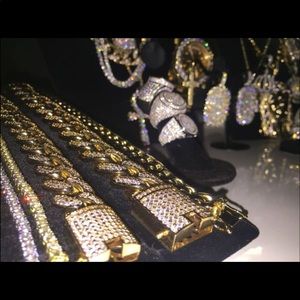 Buss down Cubanlinks in all sizes designer watches